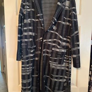 Misook Black and Gray Knit Top